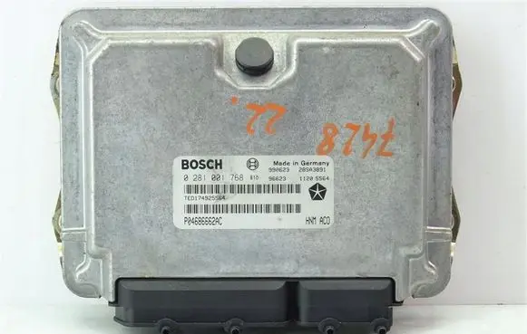 Chrysler Voyager Engine control unit/module P04686662AC