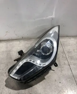 Hyundai i40 Headlight/headlamp 921013ZXXX 921013Z090 921013Z095
