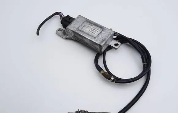 Volkswagen Touran I Lambda probe sensor 03C907807A NZA05V1