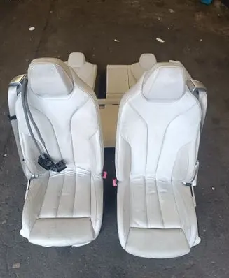 Seat set