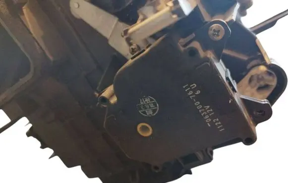 Lexus IS 200-300 Interior heater climate box assembly 0637007611