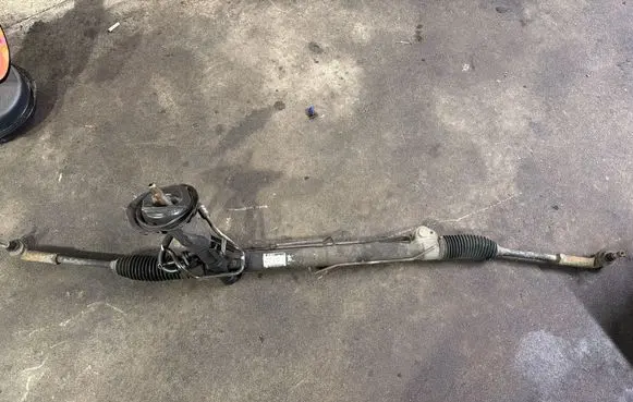 Volvo S80 Steering rack 31360541