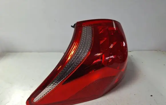 Toyota RAV 4 (XA30) Rear/tail lights