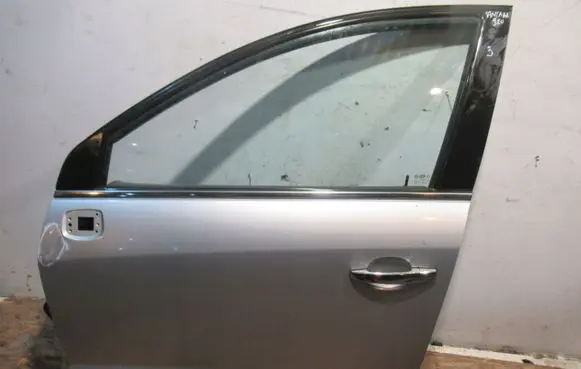 Opel Antara Front door