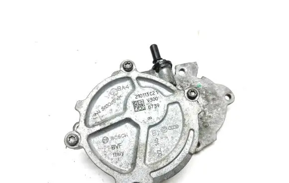 Audi A4 S4 B9 8W Vacuum pump 05L145100