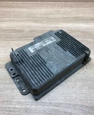 Renault Scenic I Engine control unit/module ECU HOM7700868304 7700102303