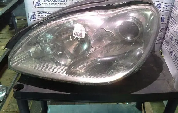 Mercedes-Benz S W140 Headlight/headlamp 0301178601