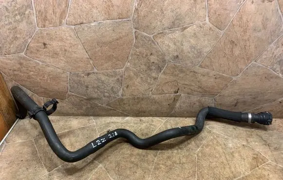 BMW Z4 E89 Engine coolant pipe/hose 9134077