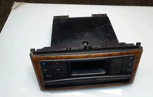 Renault Laguna I Climate control unit 7700414647A 9140010251 23911