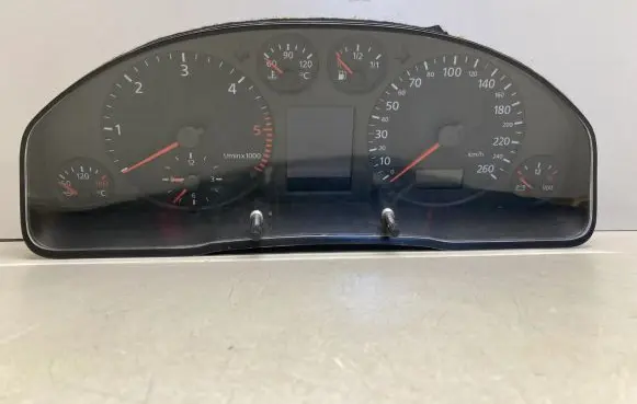 Audi A4 S4 B5 8D Speedometer (instrument cluster) 8D0919881H 110008991