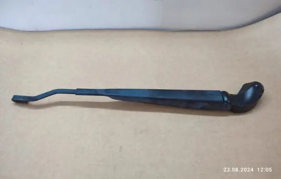 Mini One - Cooper Coupe R56 Front wiper blade arm