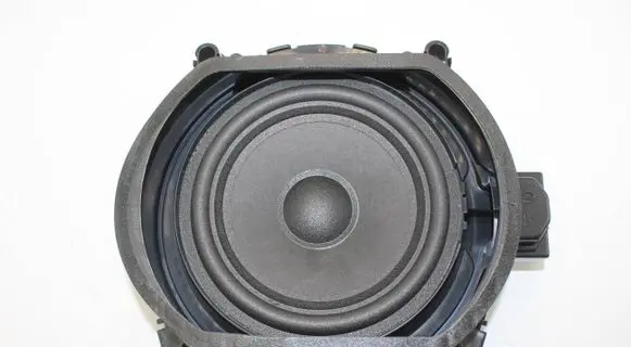BMW X3 F25 Subwoofer speaker 9217913 18353410