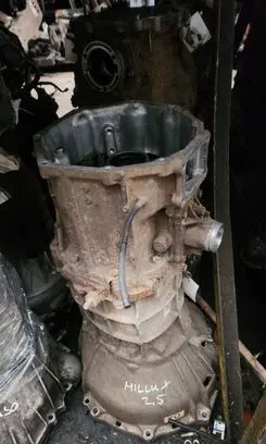 Toyota Hilux (AN10, AN20, AN30) Manual 5 speed gearbox