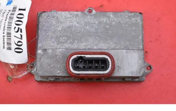 Opel Vectra C Voltage converter/converter module 5DV008290-00