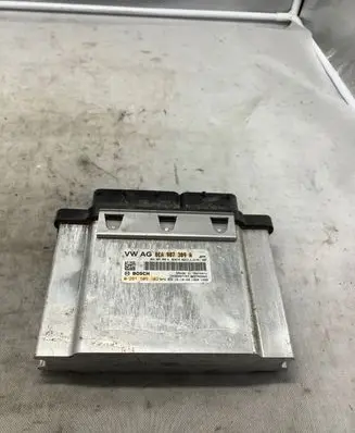 Volkswagen Golf VII Engine control unit/module 0EA907309A 0261S09103