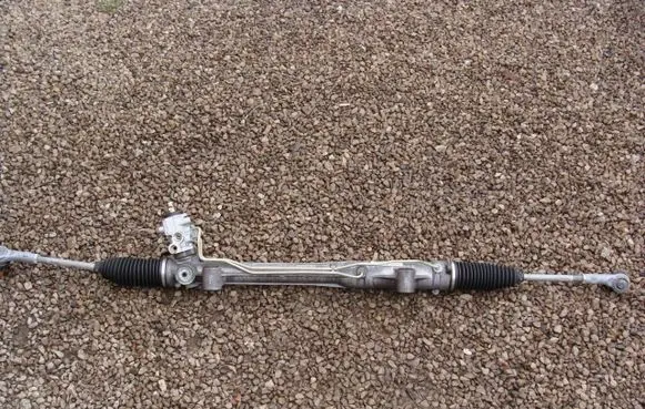 Volkswagen Touareg II Steering rack