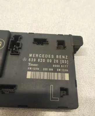 Mercedes-Benz Vito Viano W639 Door control unit/module 6398200026 00006177