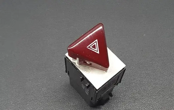 Volkswagen PASSAT CC Hazard light switch 3C8953509