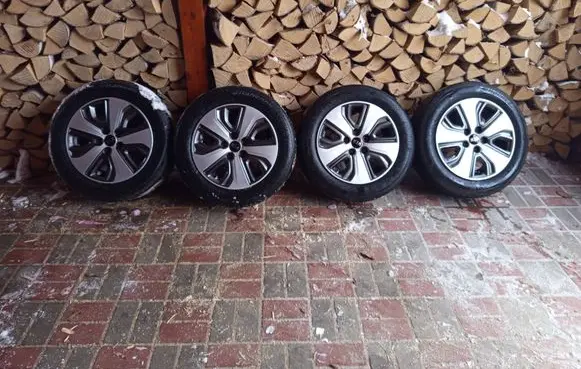 KIA Niro R16 alloy rim 
