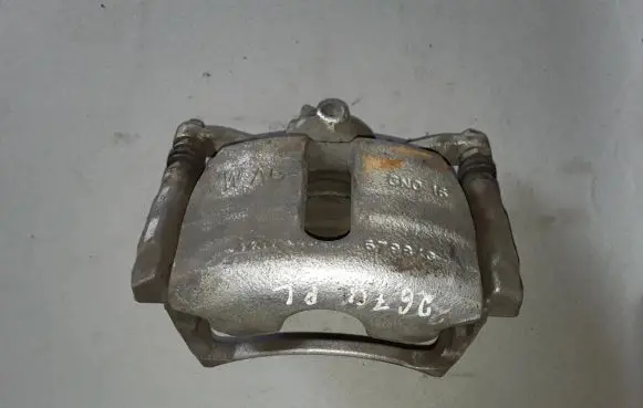 Volkswagen Tiguan Front brake caliper 3C0615123