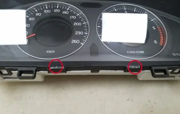 Volvo V70 Speedometer (instrument cluster) 30786623AB