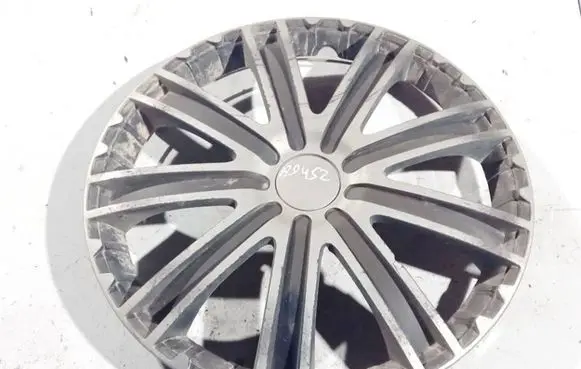 Ford Fiesta R15 wheel hub/cap/trim 