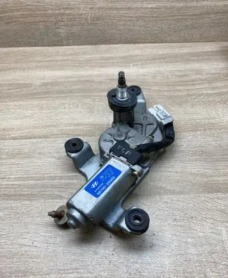 Hyundai Elantra Rear window wiper motor 987002D000