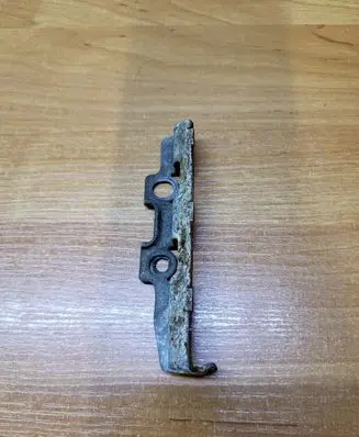 Volvo XC70 Battery bracket 
