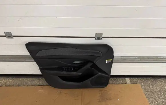 Peugeot 408 P54 Coupe rear side trim panel 98450103ZD 2950061XXE