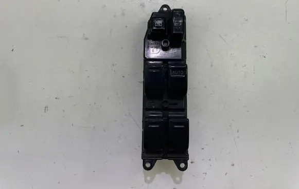 Toyota Prius (XW20) Electric window control switch 8482047012 515358 HM4701