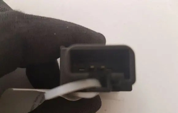Toyota Avensis T250 Fuel tank opening switch 156795