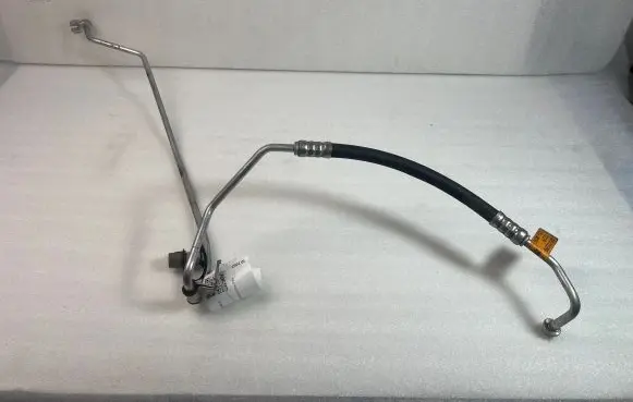 Jeep Grand Cherokee Air conditioning (A/C) pipe/hose 68217222AB
