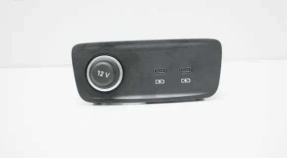 Audi Q3 F3 USB socket connector 83A863324B