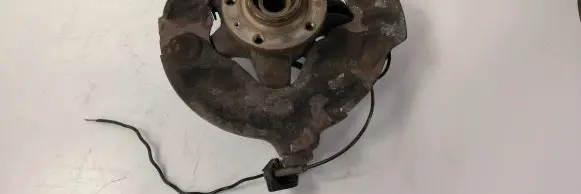 Peugeot 508 Front wheel hub spindle knuckle