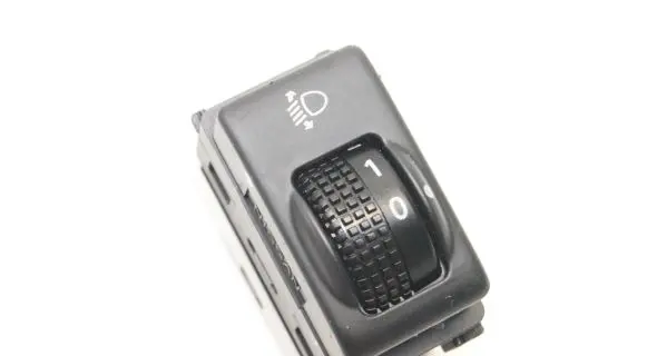 Nissan Juke I F15 Headlight level height control switch