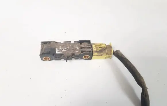 Nissan Almera N16 Airbag deployment crash/impact sensor 0285003019 05719