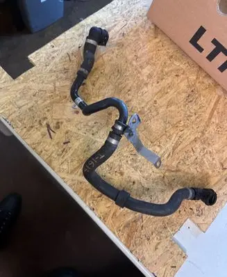 Mercedes-Benz E W212 Engine coolant pipe/hose S3100078