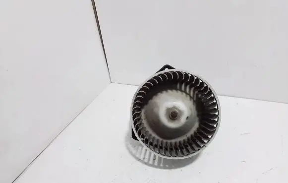 Mitsubishi Pajero Sport I Heater fan/blower