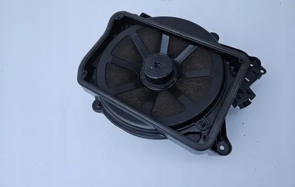 Audi A6 S6 C7 4G Subwoofer speaker 4G1035709