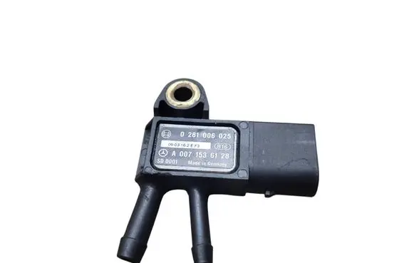 Mercedes-Benz E W211 Exhaust gas pressure sensor A0071536128 0281006025