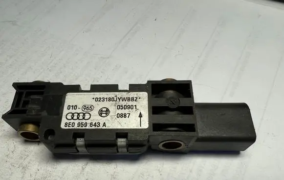 Audi A4 S4 B6 8E 8H Airbag deployment crash/impact sensor 8E0959643A