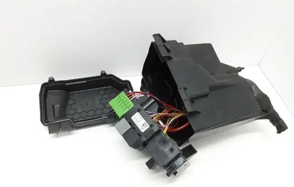 Mercedes-Benz C W205 Fuse module A2229063202 A2055402428