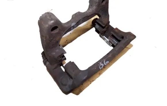 Volkswagen PASSAT B6 Brake caliper pad carrier rear