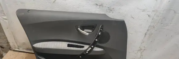 BMW 1 E81 E87 Front door card panel trim 7133297