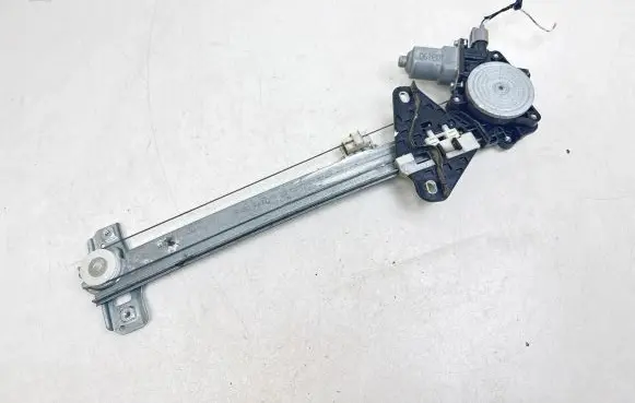 Honda CR-V Rear door window regulator with motor CM012330