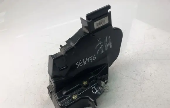 Volvo V50 Rear door lock 30699802