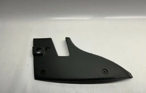 Chevrolet Camaro Rear/tail light trim molding 84070693