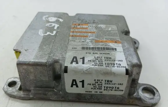 Toyota Avensis T270 Airbag control unit/module 8917005390 233112102
