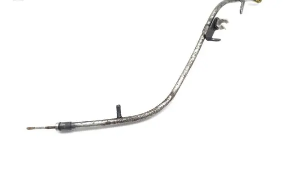Isuzu D-Max Oil level dip stick 