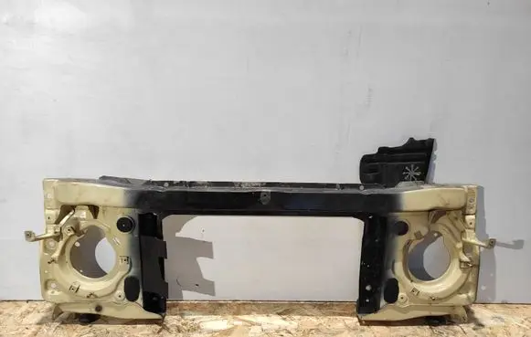 Toyota Land Cruiser (BJ70) Radiator support slam panel